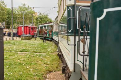 desfile de carros elétricos